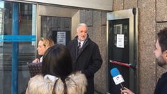 Miguel Reija, delegado en Galicia de Loter�as del Estado, tras declarar ante el juez por el caso del boleto de A Coru�a