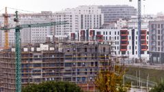 Edificios en construcci�n en Xux�n, en A Coru�a