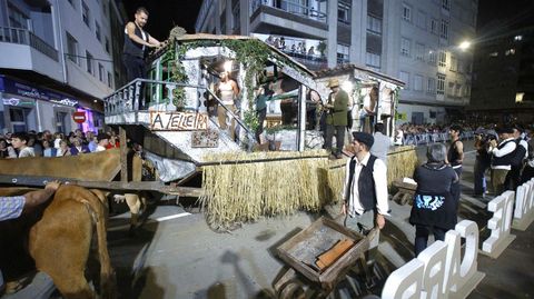 �Non hai tella que non te�a o seu burato�, otro de los carros del desfile