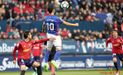 Linares Fla�o Osasuna Real Oviedo El Sadar.Linares trata de control un esferico ante Fla�o