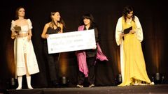 La artista recibi� el cheque durante la gala celebrada en el Gai�s.