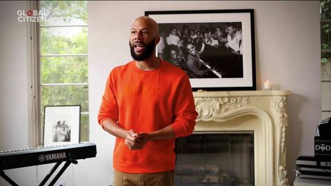 Common actuando en el concierto 'One World: Together at Home'
