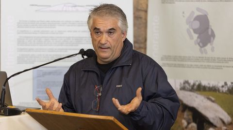 Haber� no vindeiro mes un percorrido con base na tese de doutoramento de F�lix Neira