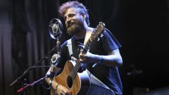 El m�sico compostelano Luis Ferc�n en una actuaci�n en el Monte do Gozo