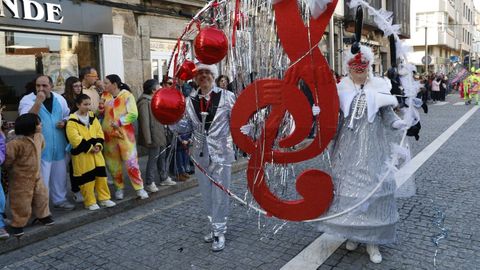 Desfile del s�bado de pi�ata en Celanova