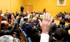 El Auditorio de Lal�n acog�a el d�a 8 de noviembre del 2002 la aprobaic�n de los estatutos.