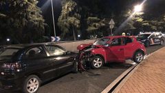 El vehiculo que iba en direcci�n contraria (rojo) colision� por �ltima vez en una de las salidas de la autov�a