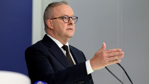 El primer ministro Anthony Albanese reconoci� que la inteligencia australiana investig� al pistolero m�s joven en el 2019