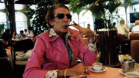 Vicente V�zquez, El Perchas, en la cafeter�a Manhattan 