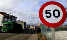 La velocidad m�xima permitida en la calle Compostela es de 50 kil�metros por hora.