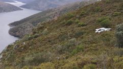 El coche qued� a pocos metros del embalse