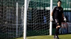 El compostelano Mario Barreiro cumple su tercera temporada en el Ordes.