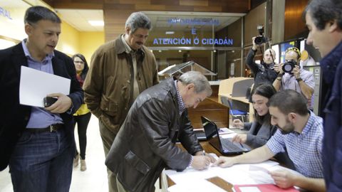Eligio Nieto, expresidente de los constructores ourensanos, figura entre los accionistas del COB
