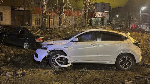 Imagen de la zona de la ciudad rusa de Belgorod donde cay� una bomba que se desprendi� de un caza de la fuerza a�rea de Mosc�