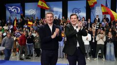 Feijoo y Ma�ueco, durante un mitin de campa�a.