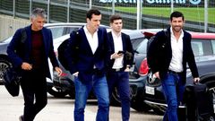 De izquierda a derecha, Jo�o M�rio (segundo entrenador), Sergio Ferreira (responsable de metodolog�a), Tiago Pires (analista de v�deo) y Jo�o Meireles (preparador f�sico), ayer en la ciudad deportiva del Celta