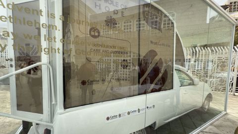 El papamvil, a su llegada a la localidad cisjordana de Beln.