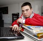 Cristian se levanta a las seis y media de la ma�ana para desplazarse hasta A Coru�a.