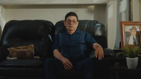 Abraham Quintanilla, en la pel�cula de Netflix �Selena y los dinos�