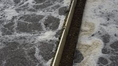 Aguas residuales en tratamiento en la EDAR de Os Praceres