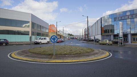 Un pol�gono de naves empresariales en Carballo