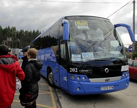 Los socialistas piden rutas para quienes no usen el comedor escolar. 