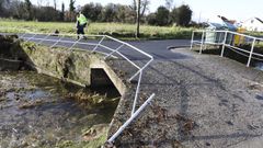 Un puente tras el paso de la riada en Neda