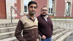 Los dos investigadores, a las puertas del CITENI de Esteiro