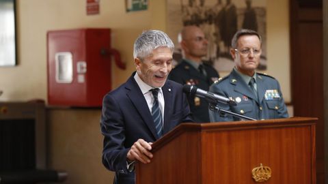 El ministro del Interior, Fernando Grande-Marlaska, interviene durante su visita al grupo de Policía Judicial, UDYCO, UFAM en la comandancia de la Guardia Civil en Melilla, en una imagen de archivo.