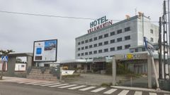 Fachada principal del edificio del Hotel Villamart�n, que lleva a�os cerrado