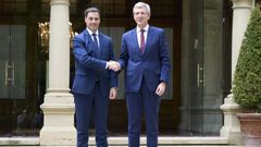 El presidente vasco, Imanol Pradales, ha recibido al presidente de la Xunta de Galicia, Alfonso Rueda, este jueves en el palacio Ajuria Enea en Vitoria