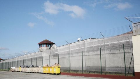 Exterior de la prisi�n de Monterroso