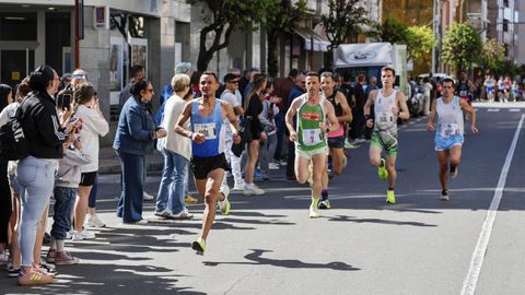 Correndo por Ourense arrancó en O Vinteún