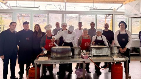 O acto de irmandamento entre os vi�os de Amandi e as filloas de Muimenta celebrouse na escola de hostaler�a de Rosende, no municipio de Sober