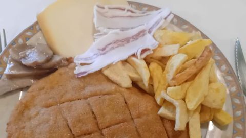 Cachopo relleno de panceta ib�rica, boletus y queso ahumado