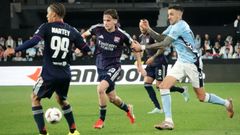 El centrocampista Nartey, con el 99 a la espalda, acaba de ser convocado por Dinamarca por vez primera