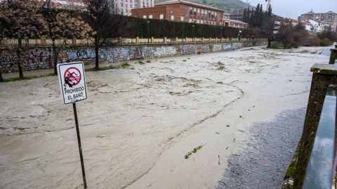 Vista del r�o Genil, a su paso por Granada