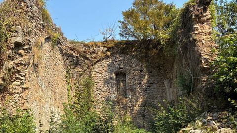 Antigua iglesia parroquial Santa Eulalia, Puertas de Cabrales