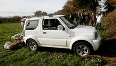 Louz�n y Crespo siguieron las evoluciones del georradar en el lalinense castro de Quintela.
