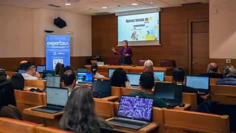 Jornada sobre IA generativa en la sede de la CEO, en Ourense