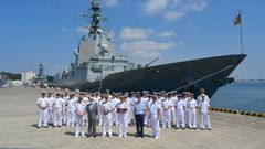Recepcin a la fragata en el muelle de Yokosuka.