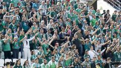 Aficionados del Racing desplazados a Lugo en la primera vuelta. 