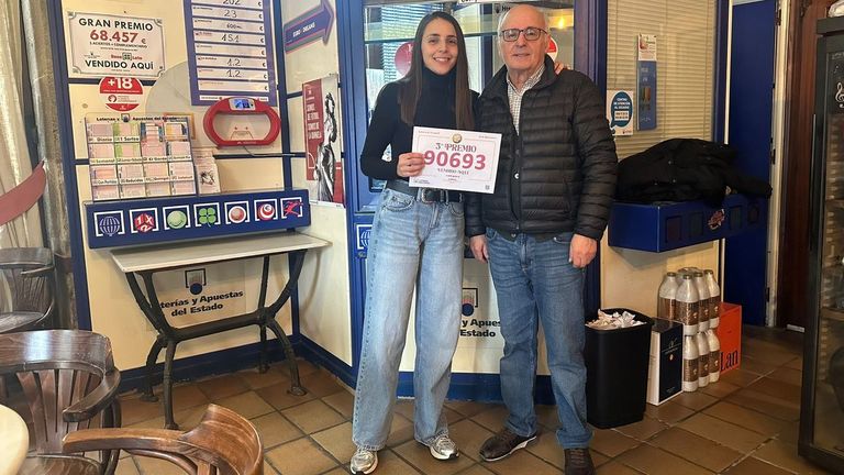 Esther Alonso, agraciada con un tercer premio de la Loter�a de Navidad