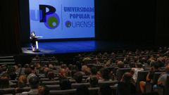 Imagen de archivo de un acto de fin de curso y entrega de diplomas en la Universidad Popular