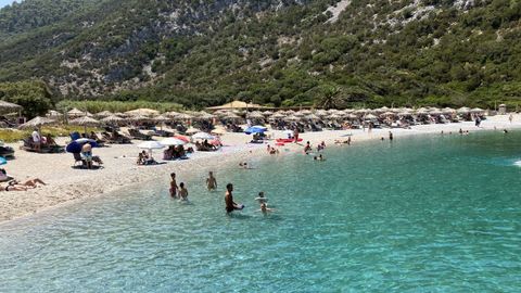 Imagen de una de las playas de la isla de Skopelos.