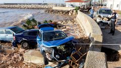 Varios vehculos sufrieron daos por las inundaciones en Tarragona