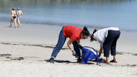 Voz natura, Actividade Voz Natura con CEIP Santa Irene + CEIP Campanario. Limpeza  Playa de Suigrexa (Porto do Son)