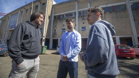 Ayer en San L&aacute;zaro, Secho Mart&iacute;nez y los capitanes Pablo Crespo y Samu Rodr&iacute;guez.