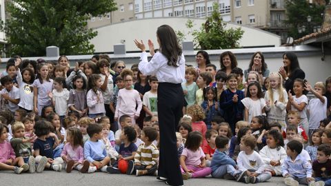 La reina Letizia, en el colegio de su infancia en Oviedo