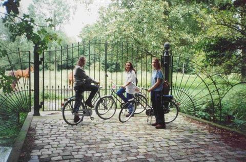 �msterdam, Pa�ses Bajos, 1997. Sonia y sus amigas de Interrail